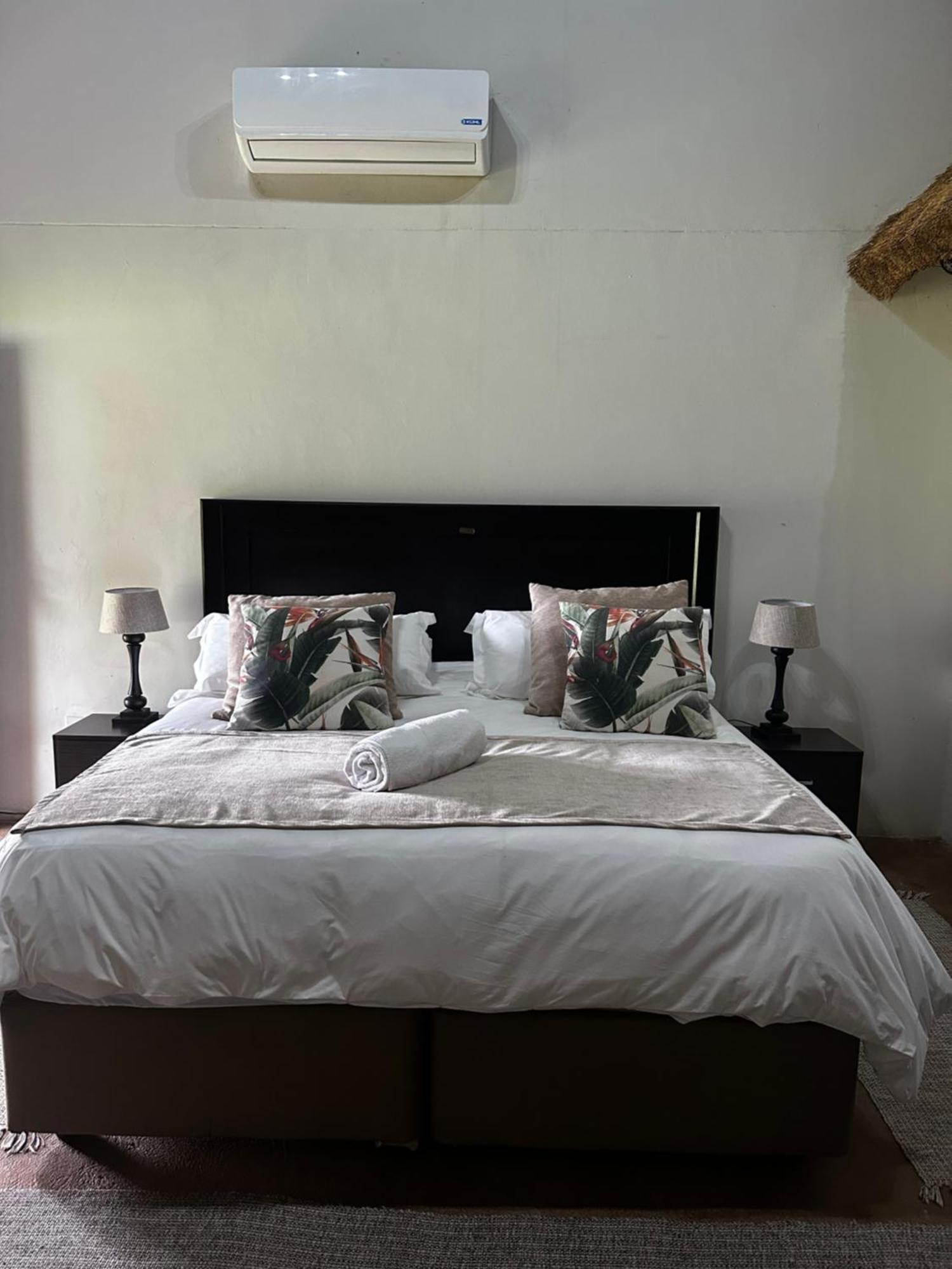 Iphofolo Lodge & Tented Camp Vivo Exterior photo